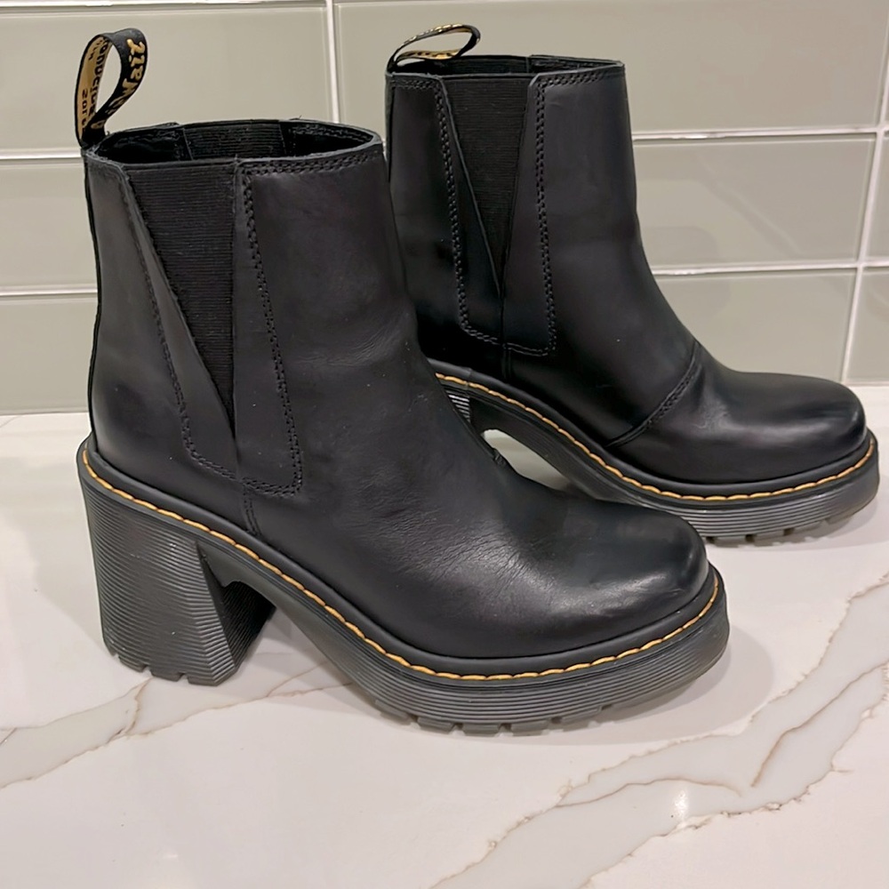 Dr. Martin Spence Chelsea Boots: EU 39, US ladies 8